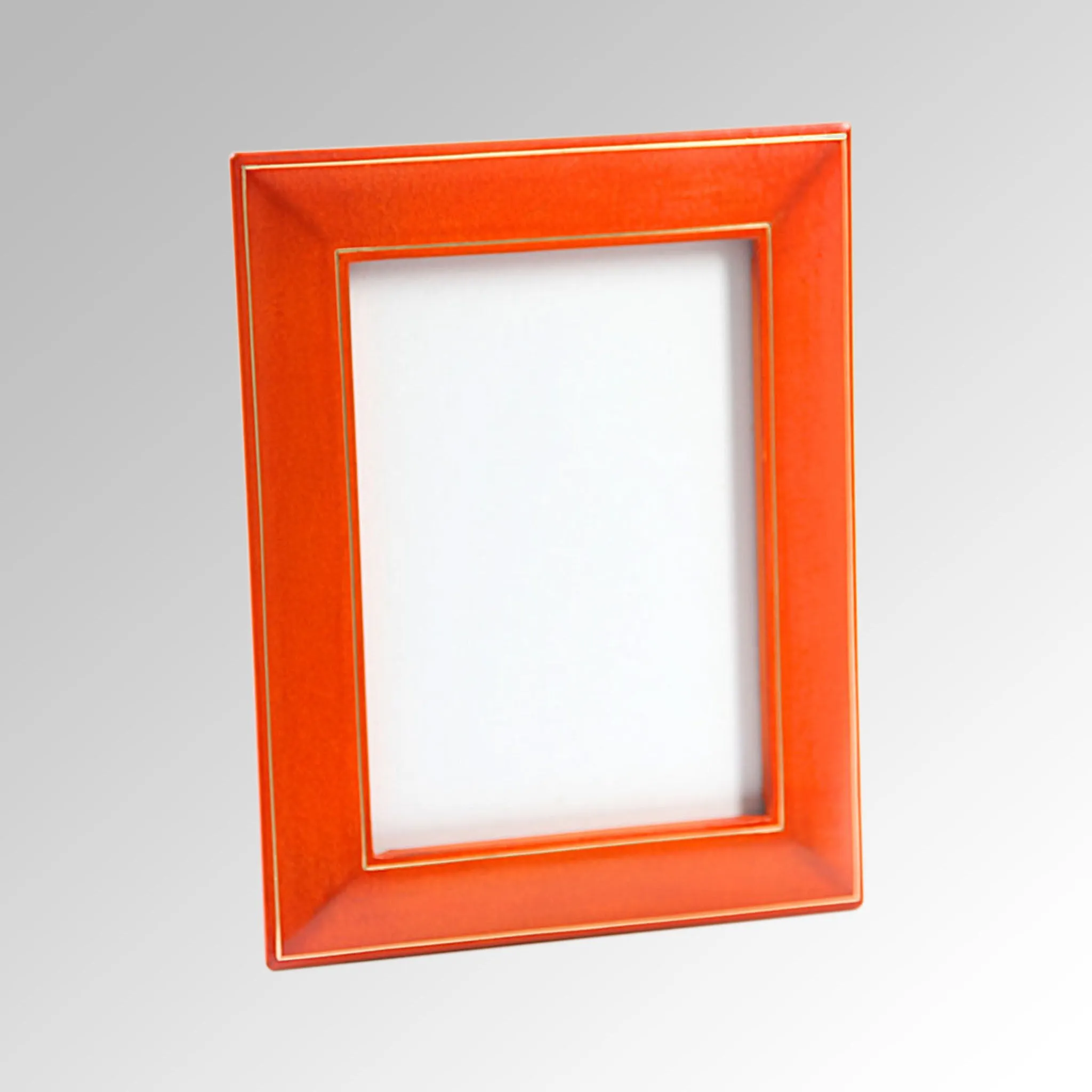 LEATHER 4” x 6” PHOTO FRAME
