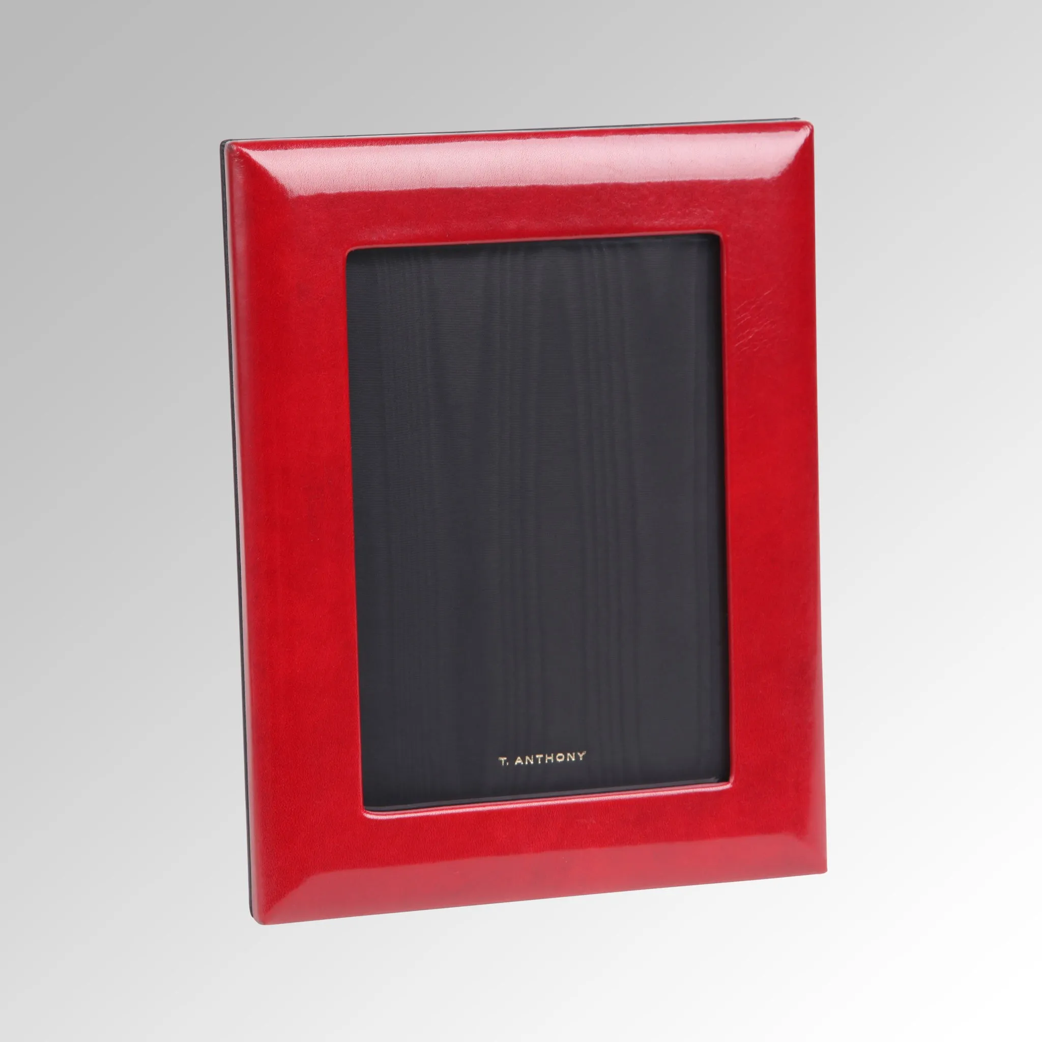 LEATHER 4" X 6" EASEL FRAME