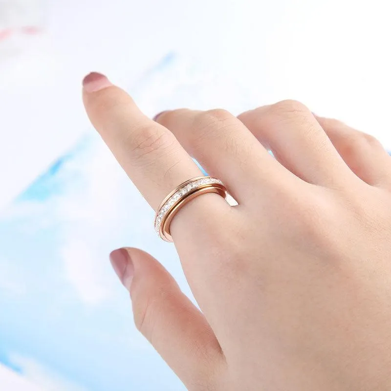 Mila Sparkling Zirconia Spinner Ring