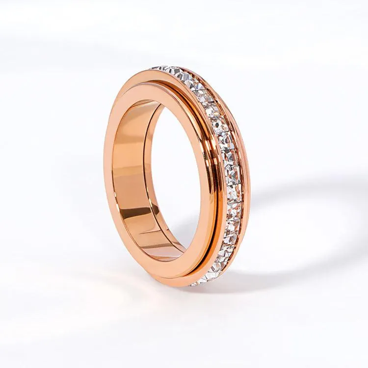 Mila Sparkling Zirconia Spinner Ring