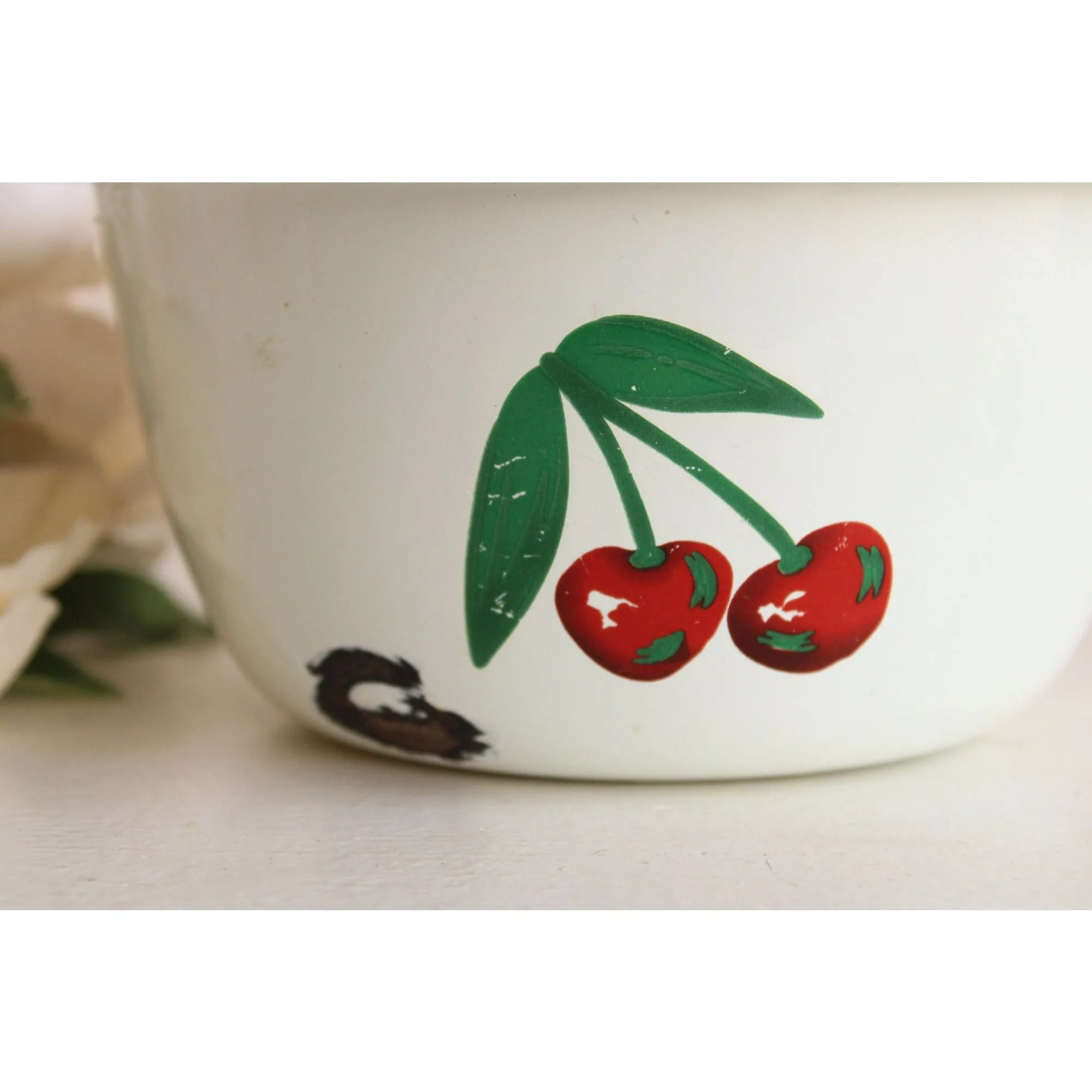 Vintage 1940s 1950s Cherry Print Enamelware Bowl